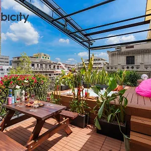 Cubicity Street House Appart hôtel